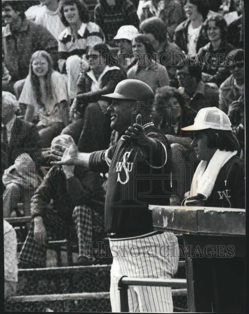 1990 Press Photo Baseball coach Chuck Brayton - sps00418-Historic Images