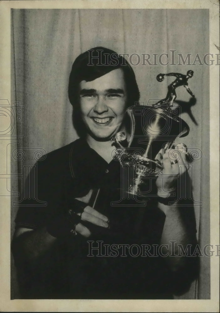 1975 Bowler Paul Colwell with his ABC Masters Tournament trophy - Historic Images