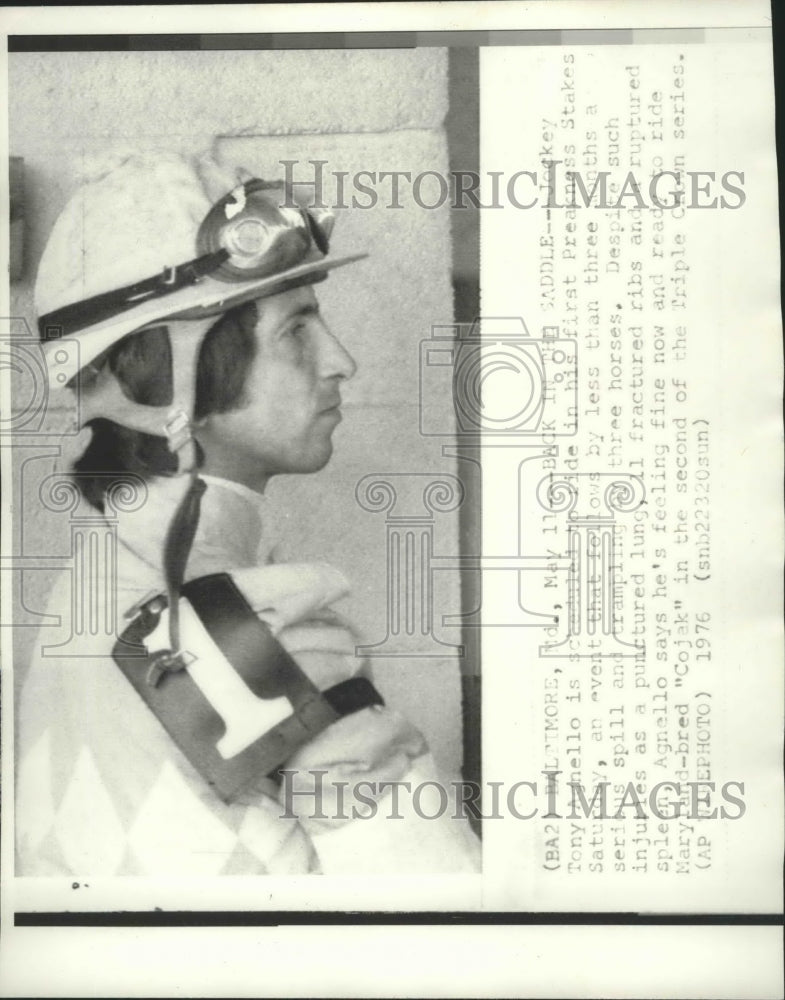 1976 Press Photo Jockey Tony Agnello getting ready for his first ride-Historic Images