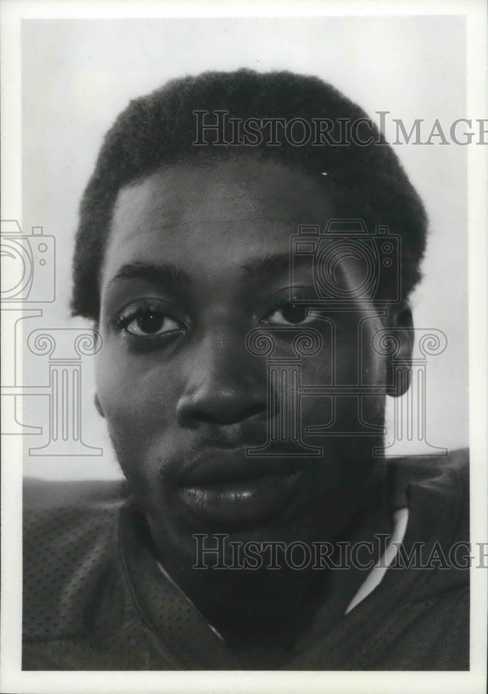 1976 Washington State University football player, Rufus Cunningham - Historic Images