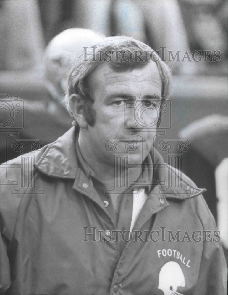 1980 Football coach, Don Anderson  - Historic Images