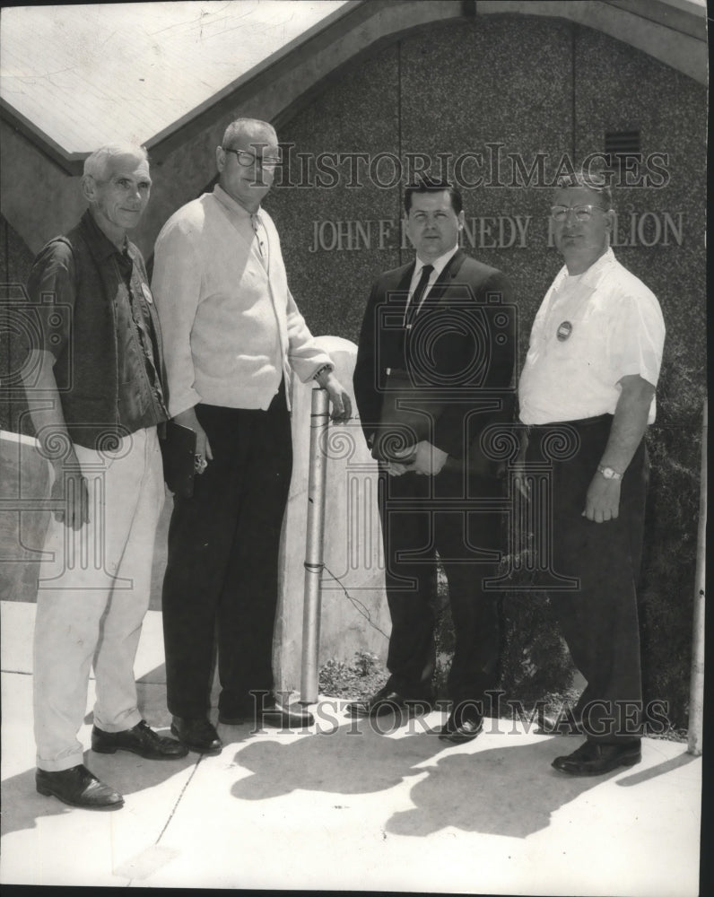 1966 Press Photo Hank Anderson, Gonzaga director of Athletics to speak-Historic Images