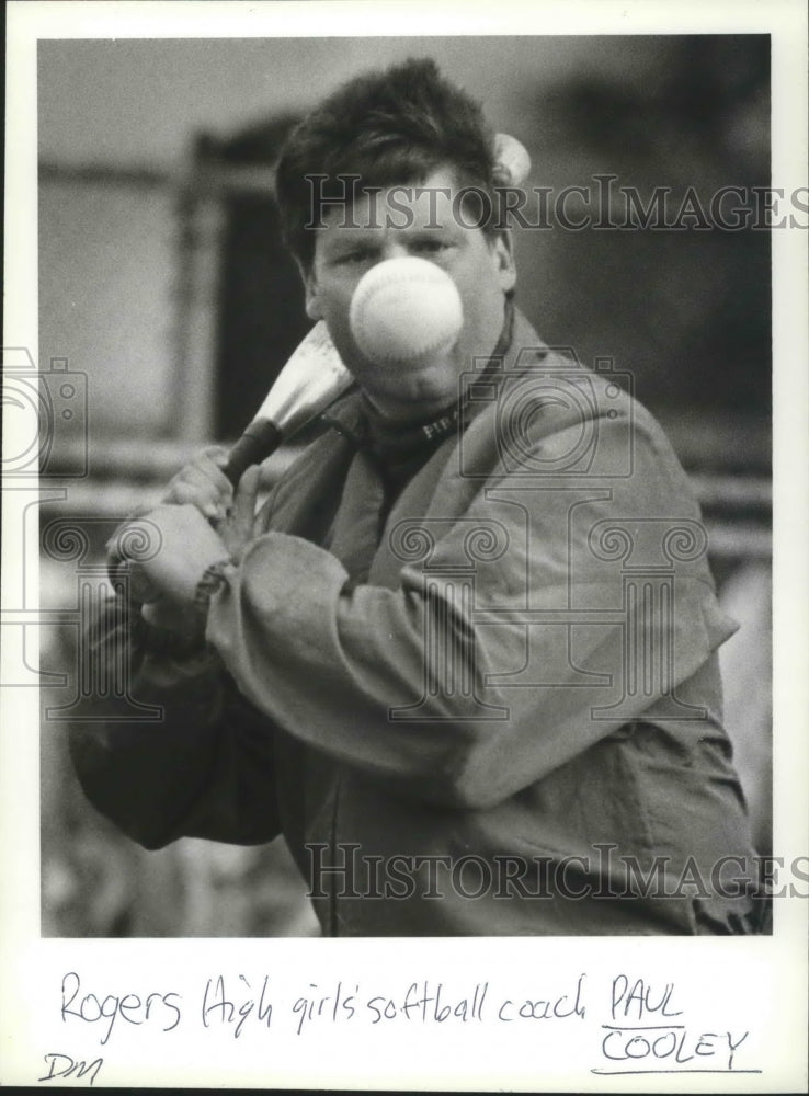 1995 Press Photo Rogers High girls softball coach, Paul Cooley - sps00963-Historic Images