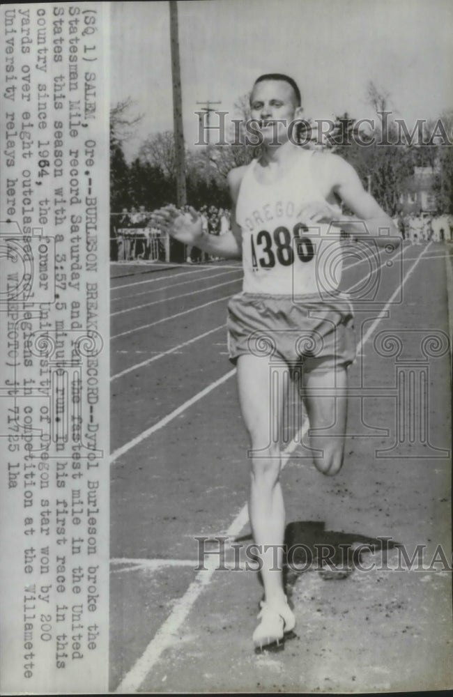 1966 Press Photo Dyrol Burleson broke the Statesman Mile record Saturday - Historic Images