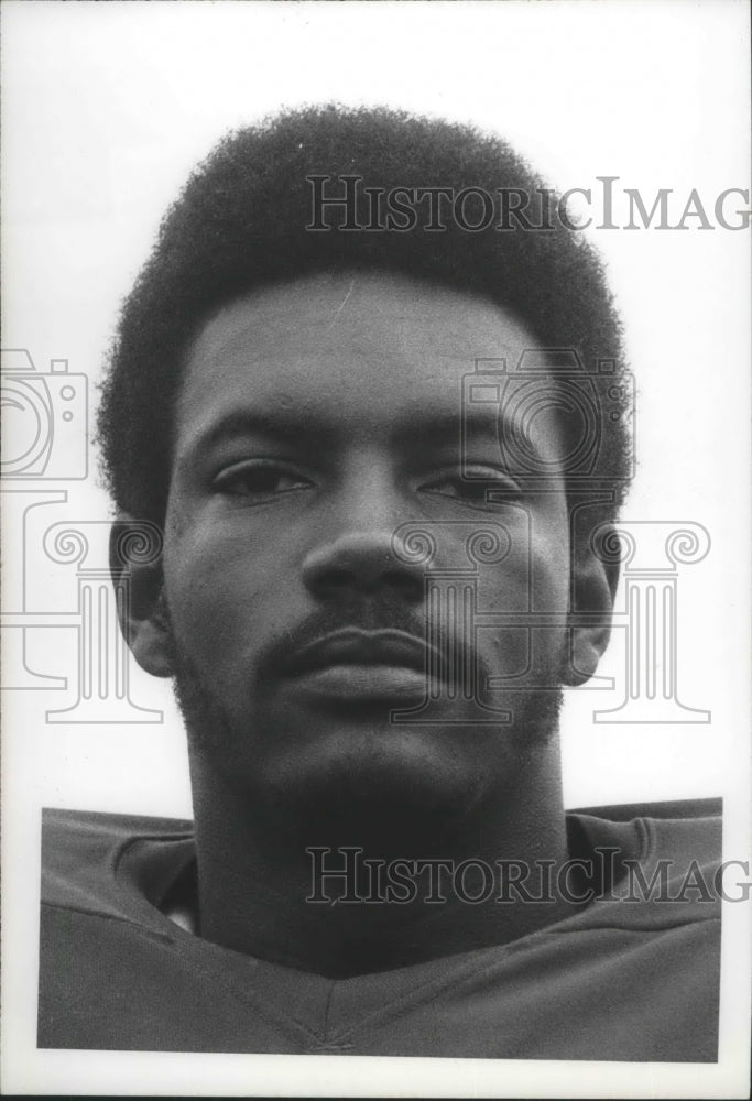 1976 Press Photo Sports star Tony Cook is ready for the new season - sps01248-Historic Images