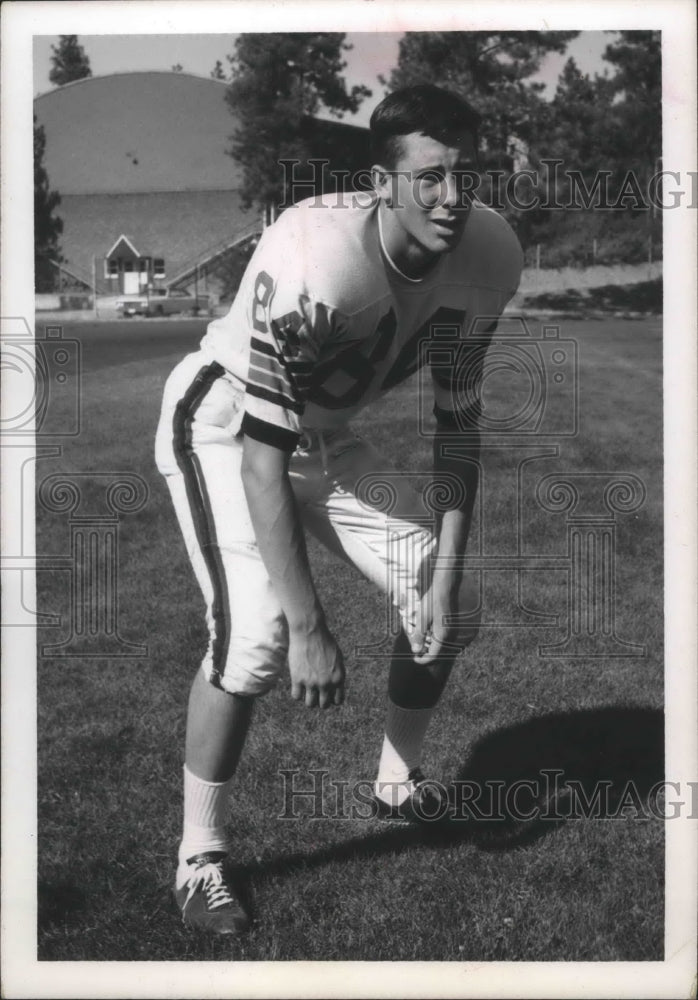 1971 Press Photo Football player Tom Beall ready to practice - sps01510-Historic Images