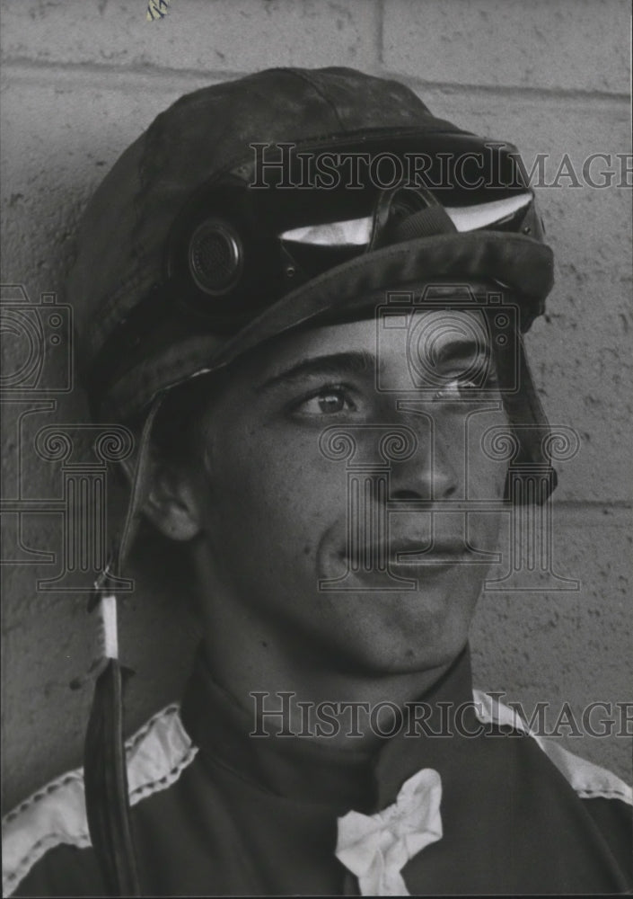 1979 Press Photo Jockey Dale Baze prepares for important horse race - sps01526- Historic Images