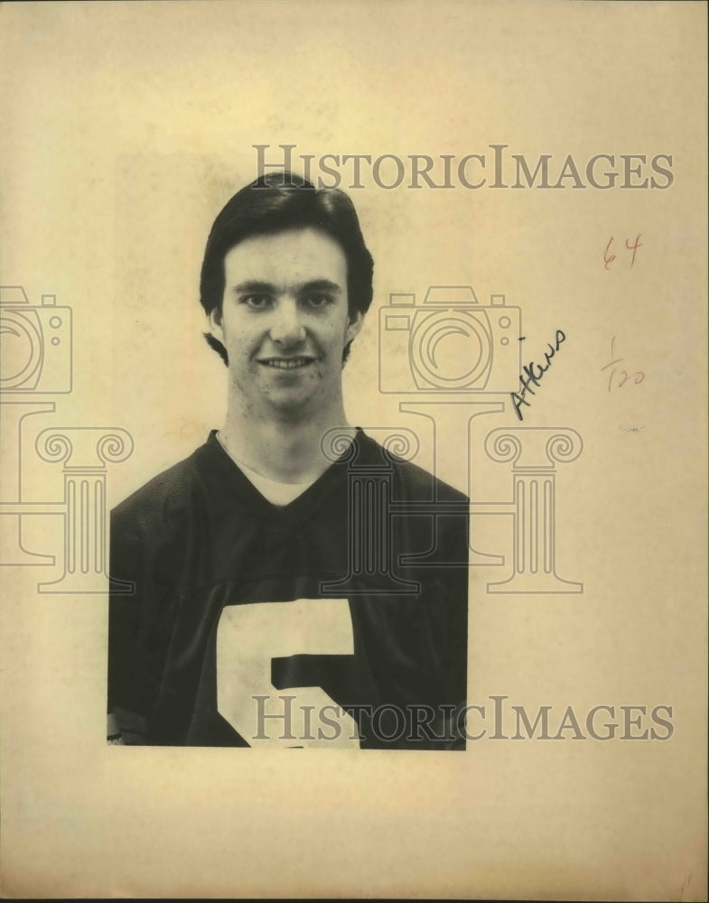 1982 Press Photo Football star Kevin Atkins is all smiles - sps01613-Historic Images