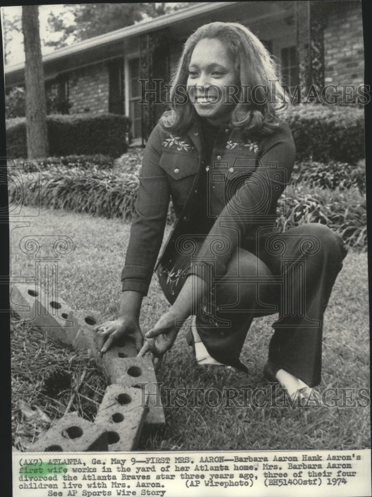 1974 Press Photo Baseball star, Hank Aaron's first wife, Barbara Aaron-Historic Images