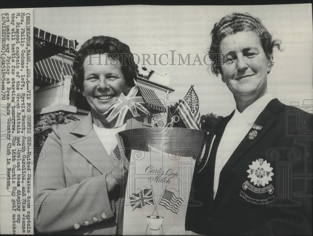 1970 Press Photo Jeanne M. Bisgood and Mrs. Phillip Cudone-Professional Golfers-Historic Images