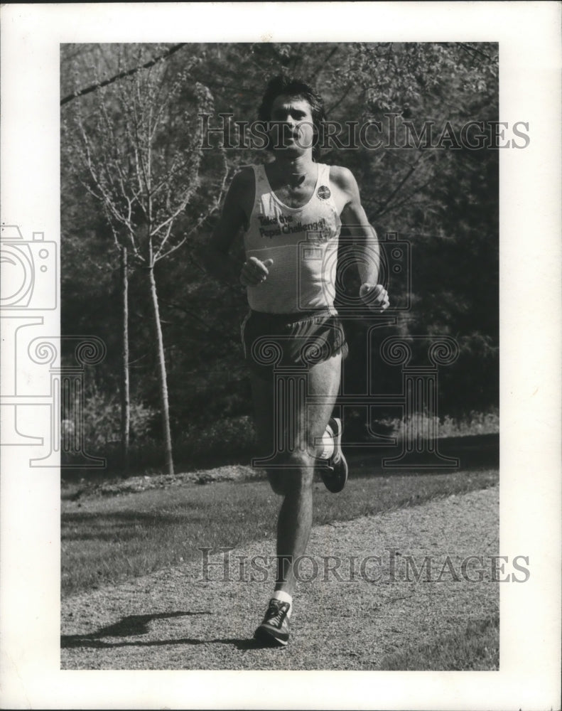 1982 Press Photo Track and field athlete, Rod Dixon - sps02500-Historic Images