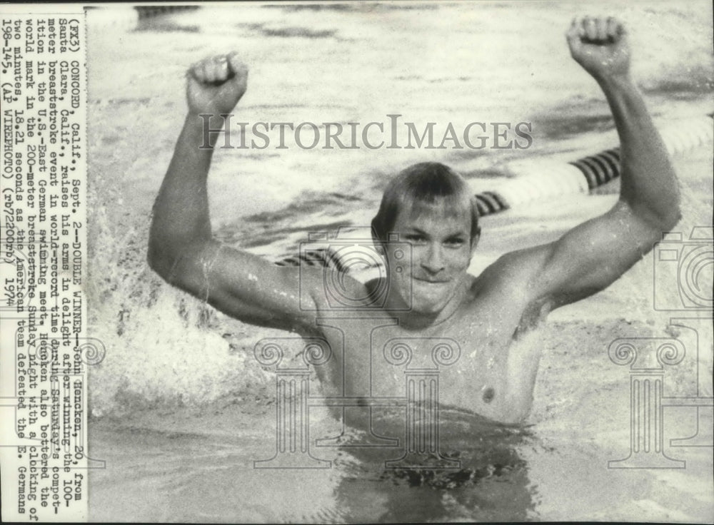 1974 Press Photo John Hencken-Celebrates After Winning 100-Meter Breaststroke - Historic Images