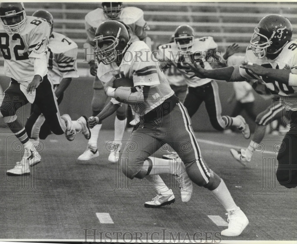 1985 Press Photo Rogers football player, Kurt Hubbart - sps03297- Historic Images