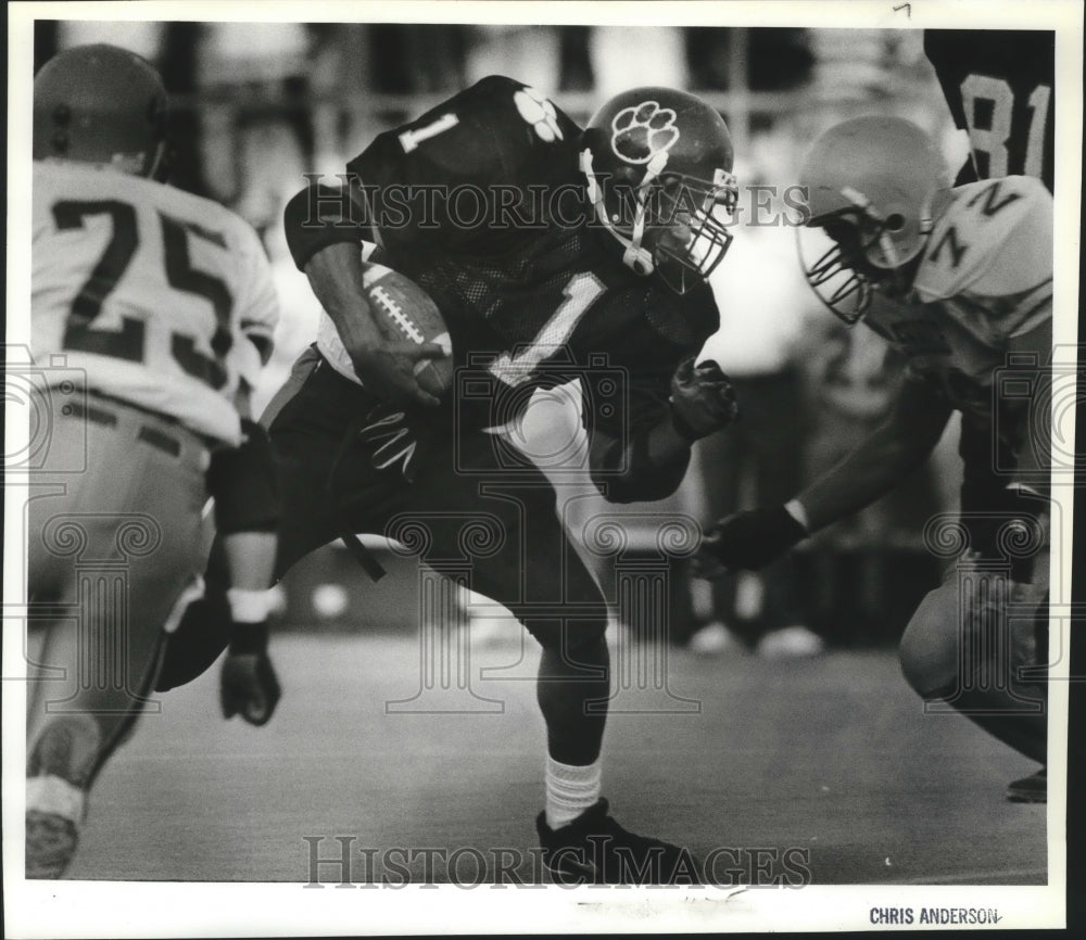 1993 Press Photo Robert Barlow-Football Player Running Hard on the Grid Iron - Historic Images