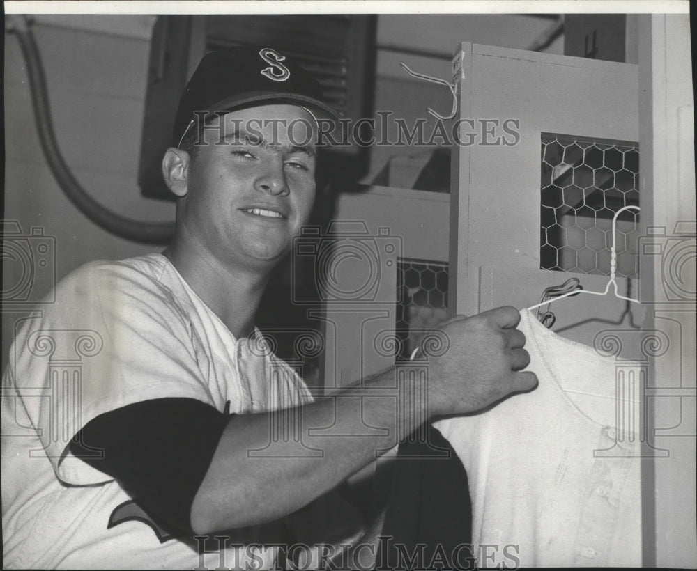 Press Photo Baseball player, Mike Ferraro - sps04612-Historic Images