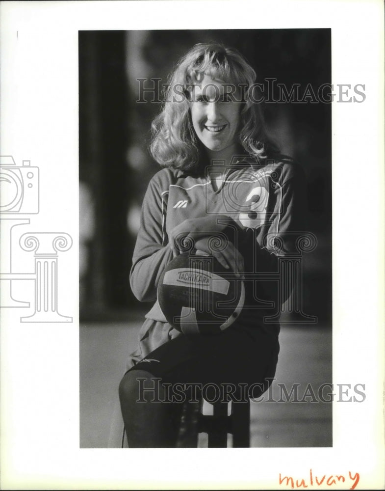 1988 Press Photo Volleyball player Angela Grant - sps05666- Historic Images