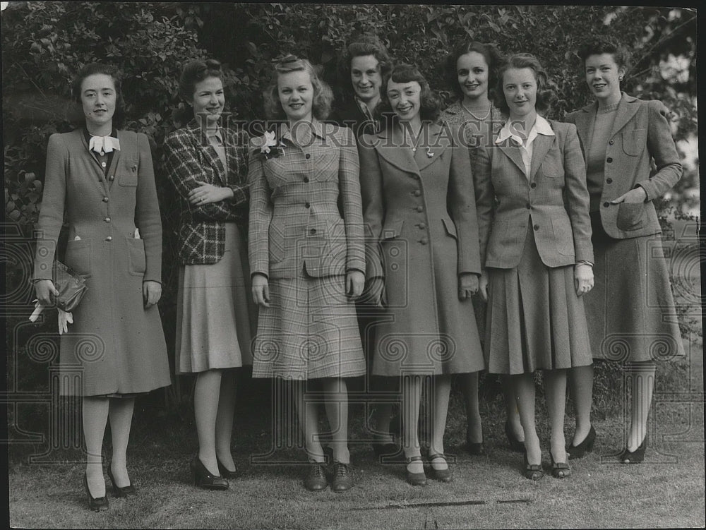 1941 Press Photo Playfair Derby Queen, Helen Harmon and her court - sps05789-Historic Images