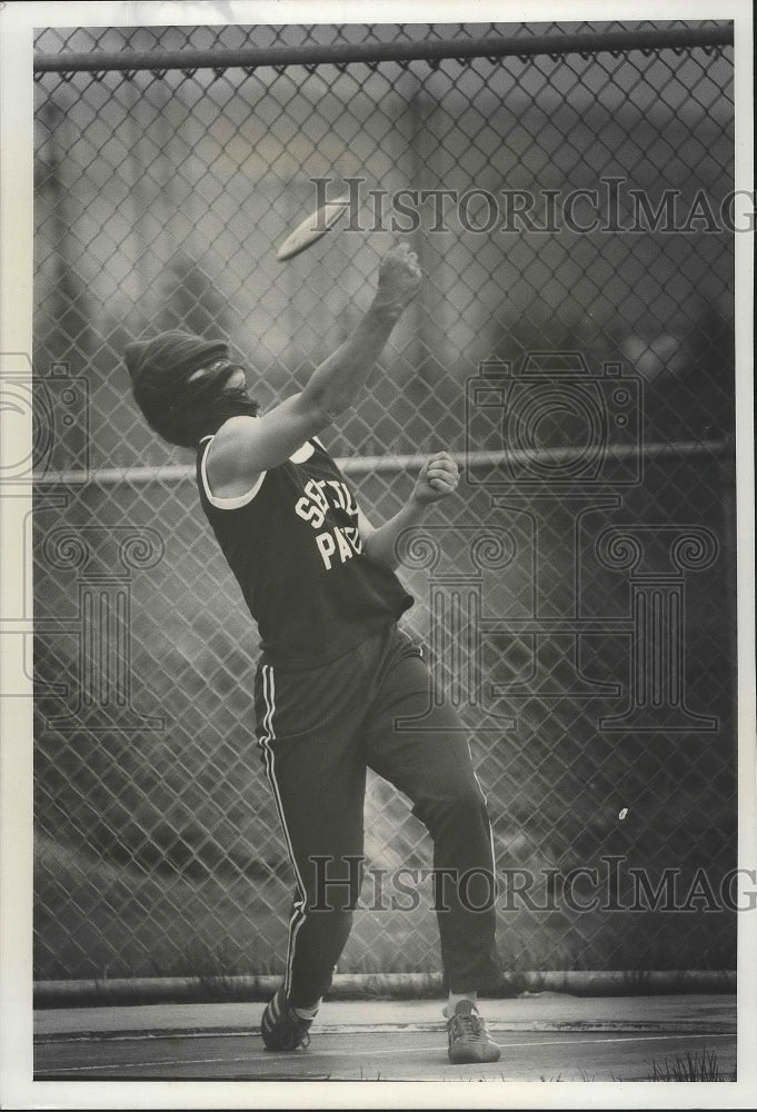 1978 Press Photo Seattle Pacific track &amp; field shot putter, Lorna Griffin- Historic Images