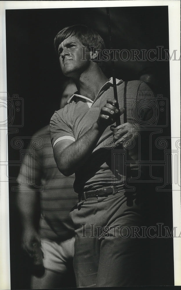 1984 Press Photo Spokane golfer Kim Hubbart watches the ball fly - sps06775- Historic Images