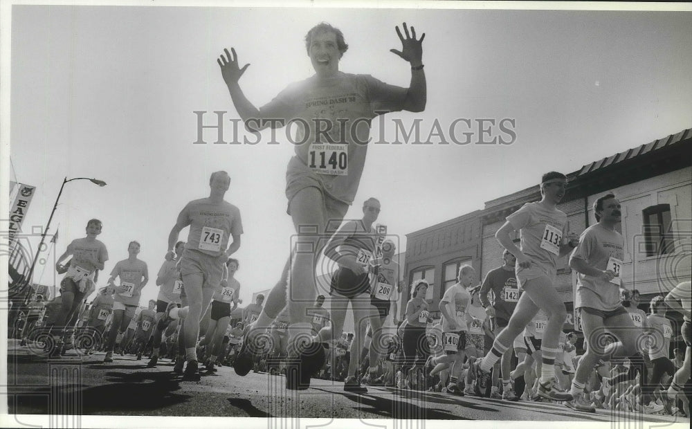 1988 Press Photo 5 mile Spring Dash in Coeur d&#39;Alene - sps07318 - Historic Images