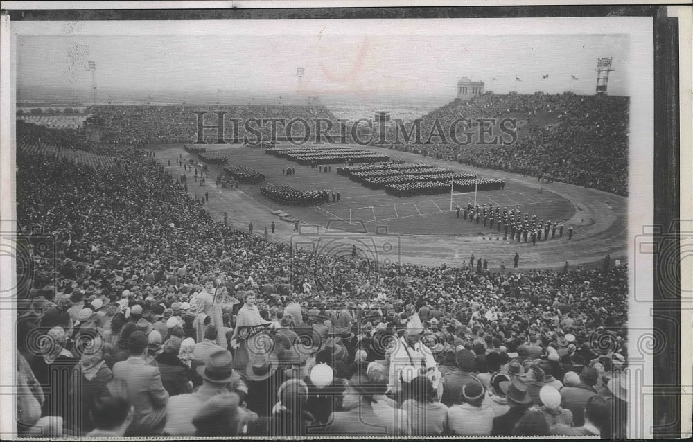 1953 Press Photo A view of a fully packed Philadelphia Stadium - sps07473 - Historic Images