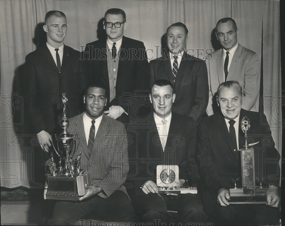 1967 Press Photo Finalists and winners of Inland Empire Sports Awards banquet-Historic Images