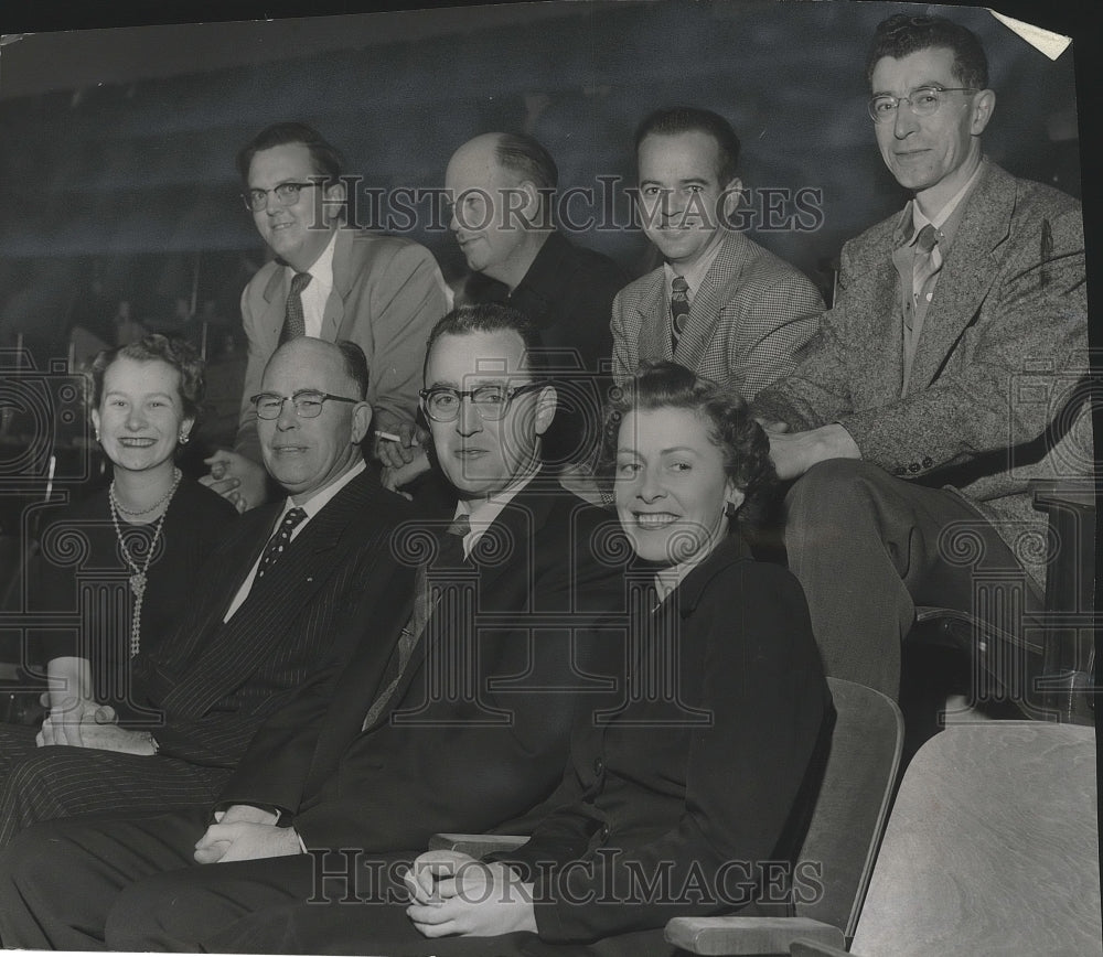 1954 Press Photo Members of the paid staff of Spokane&#39;s big municipal main floor - Historic Images