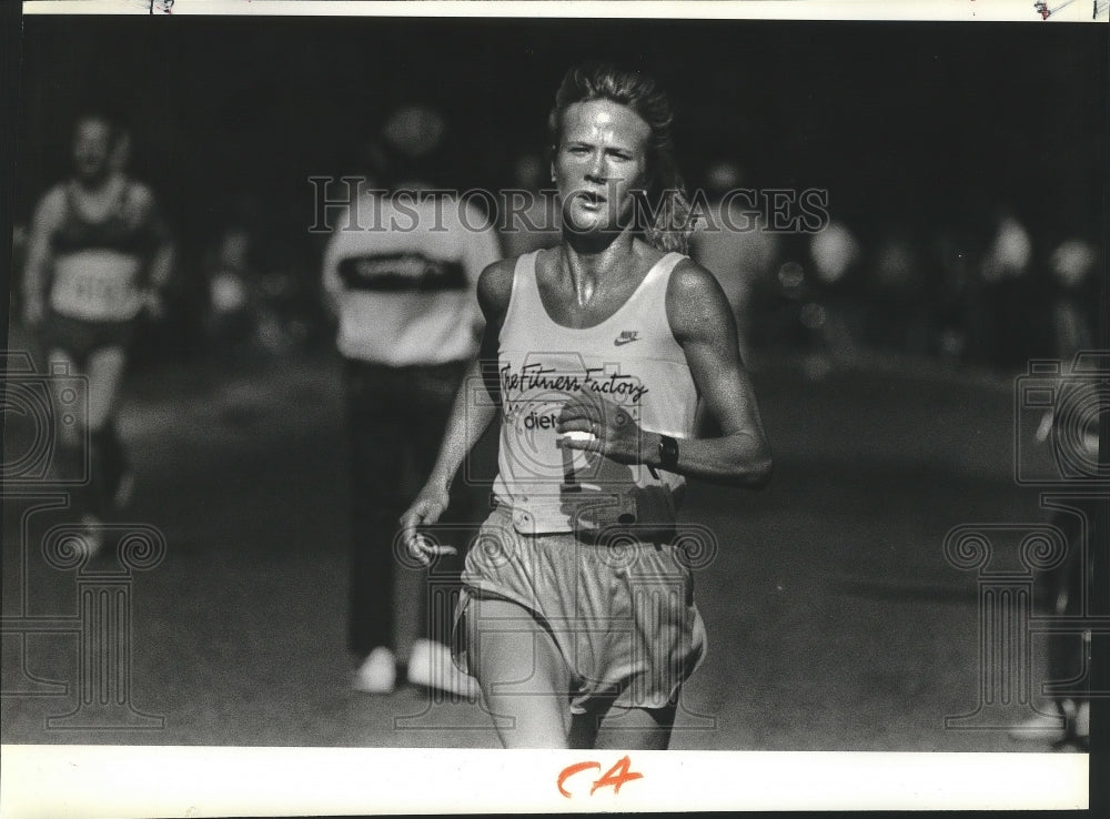 1984 Press Photo Track and field athlete, Kim Rosenquist Jones - sps08327-Historic Images