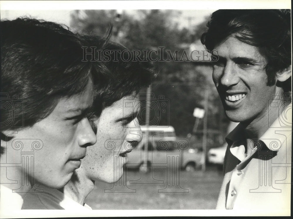 1978 Press Photo Track , Len Long with Jon Tonashel and Jerry Snell - Historic Images