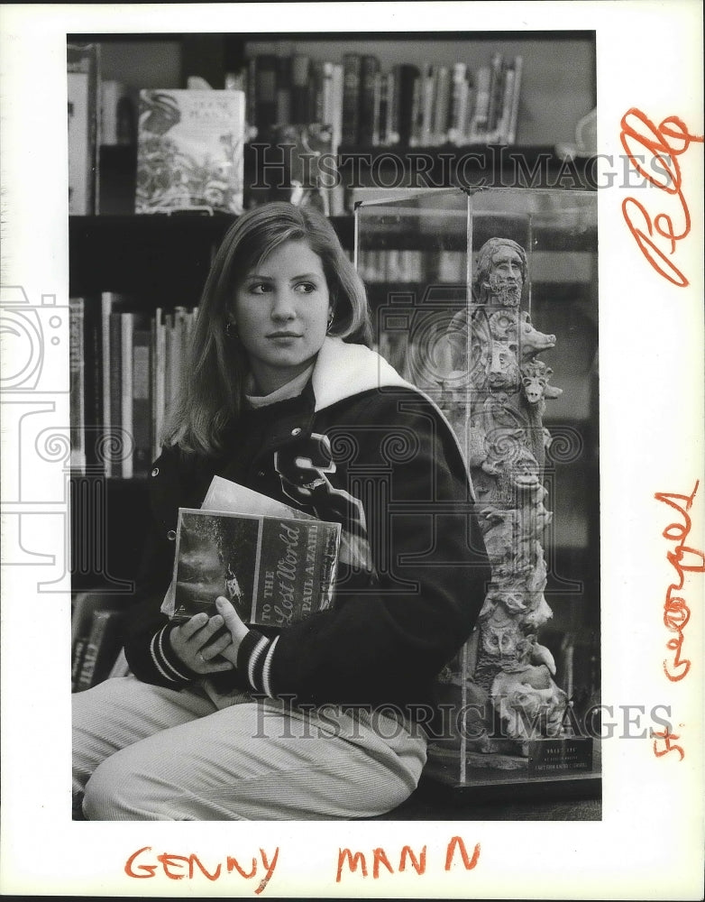 1989 Press Photo Basketball Player Genny Mann in Saint George Library - Historic Images