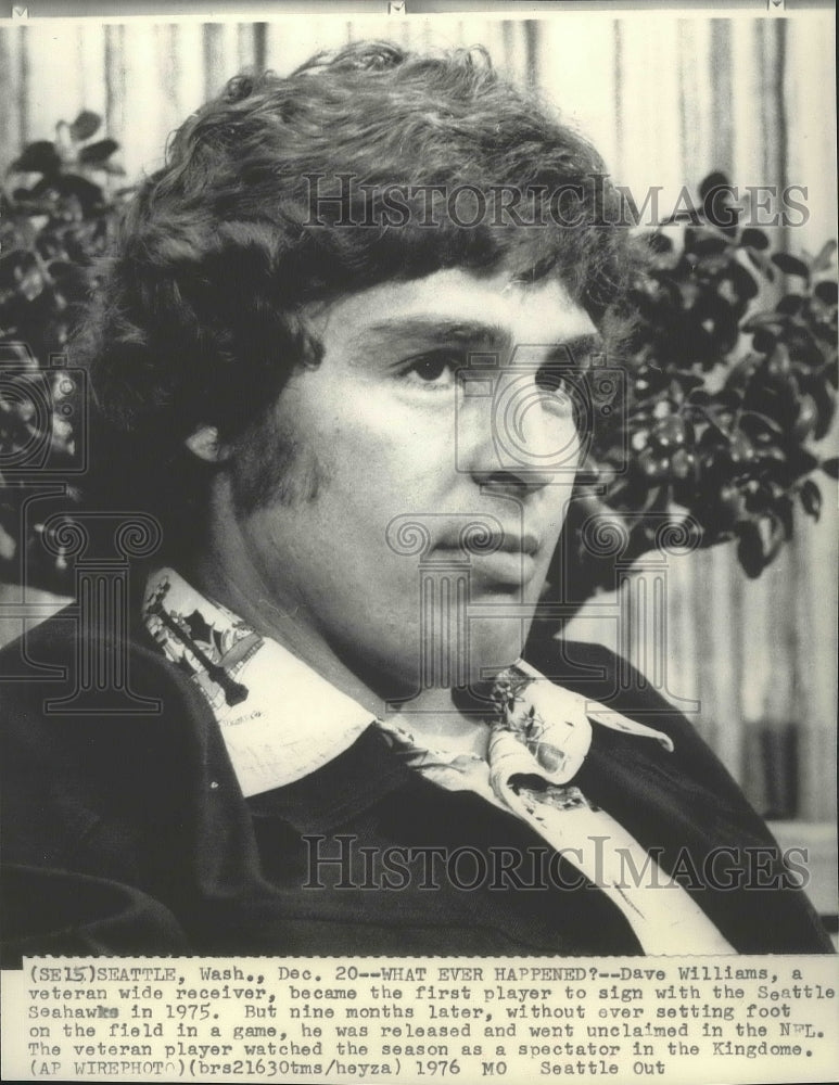 1976 Press Photo Dave Williams released by Seattle Seahawks football team - Historic Images