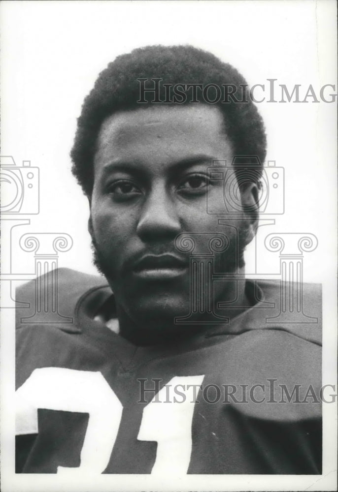 1974 Press Photo Washington State Football Player, Jim Lewis - sps10611-Historic Images