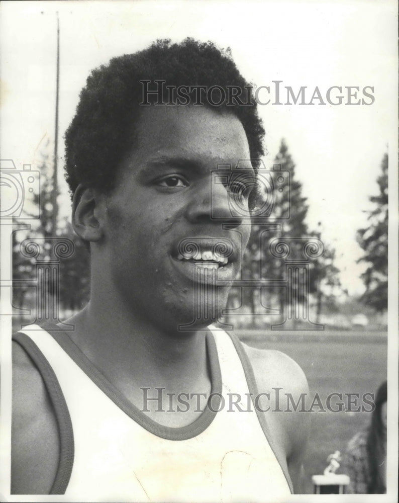 1972 Press Photo Ferris Track Team Member Syd Lofton - sps10636 - Historic Images