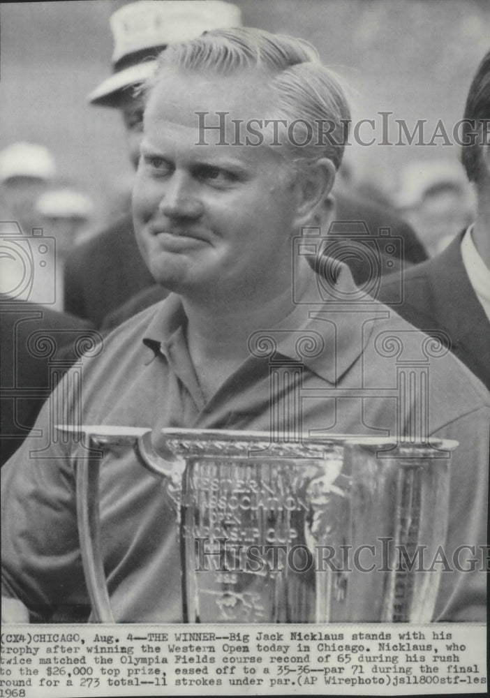 1968 Press Photo Jack Nicklaus Stands With His Western Open Trophy in Chicago- Historic Images