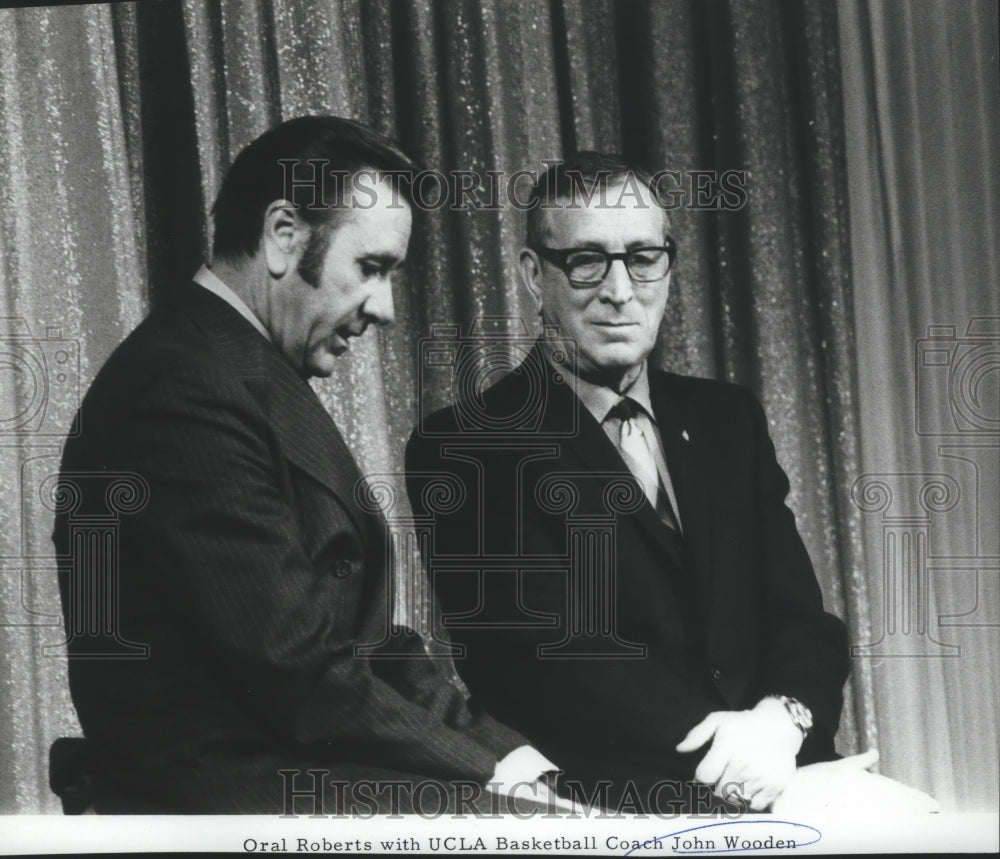 1970 Press Photo Oral Roberts with UCLA Basketball Coach John Wooden - sps11578- Historic Images