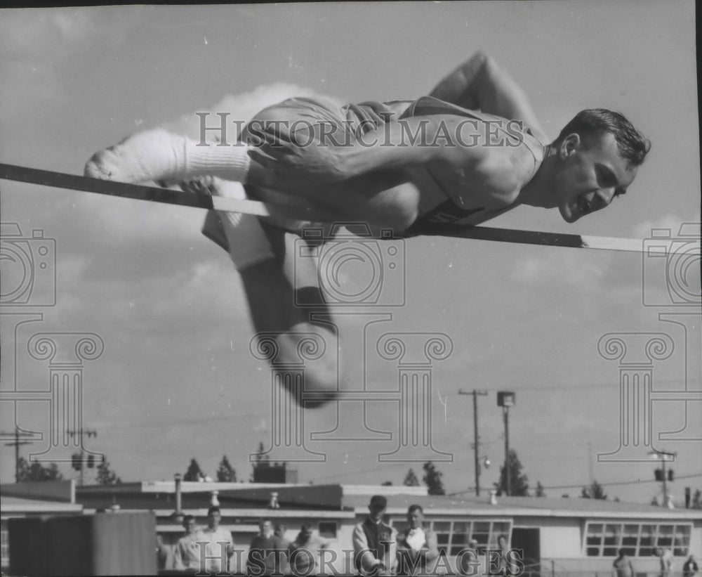 1964 Press Photo High Jumper Charley Smith of University High School - sps11609 - Historic Images