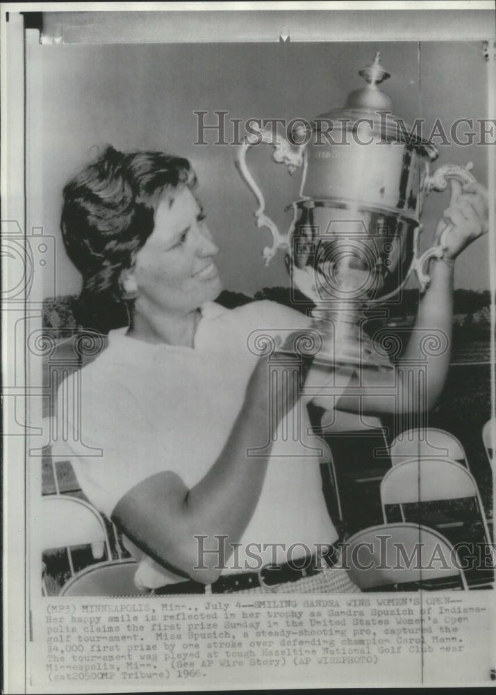 1966 Press Photo Sandra Spuzich wins in the U.S. Women&#39;s Open golf tournament- Historic Images