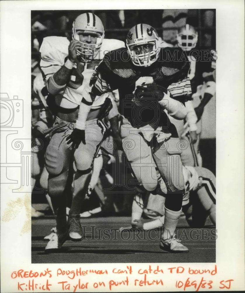 1983 Press Photo Washington State football player Kitrick Taylor, returns punt - Historic Images