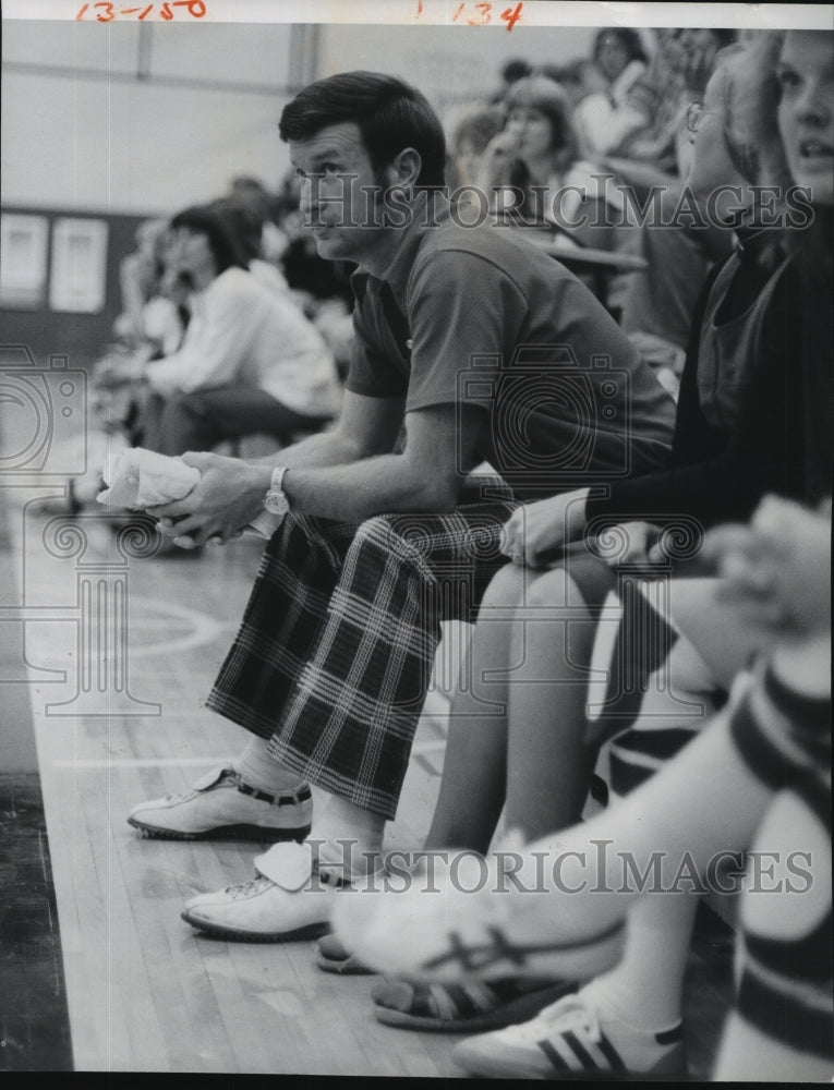 1978 Press Photo Volleyball Coach John Taylor Sits On the Bleachers - sps13372-Historic Images