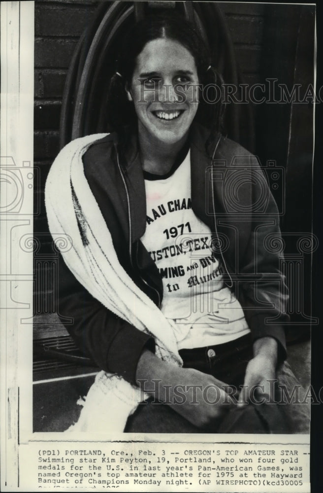 1976 Press Photo Swimmer Kim Peyton named Oregon&#39;s top amateur athlete for 1975-Historic Images