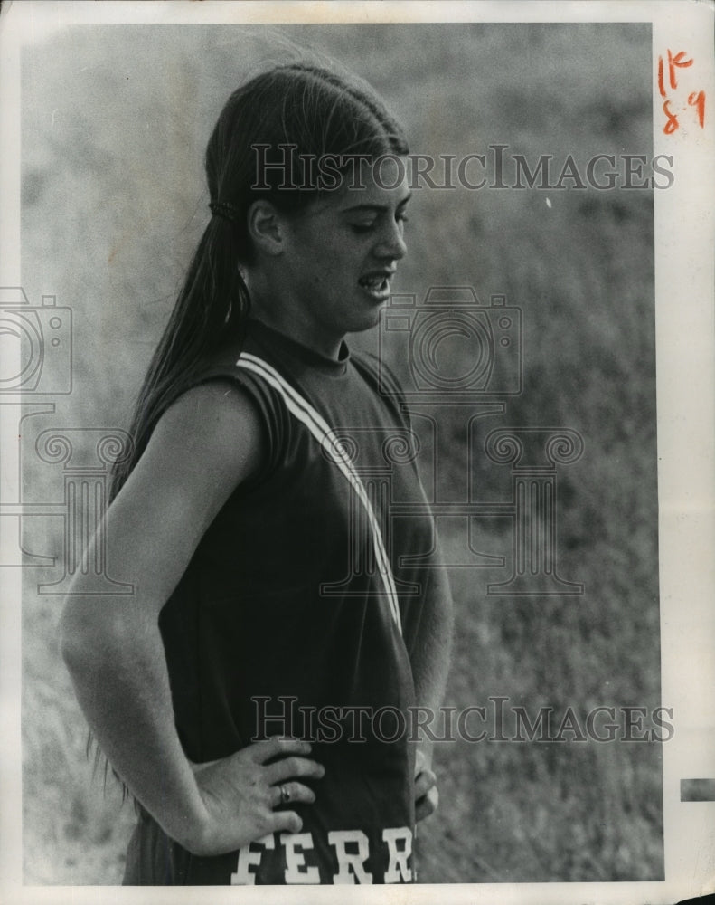 1974 Press Photo Ferris track &amp; field athlete, Meg Quin, Girls&#39; winner - Historic Images