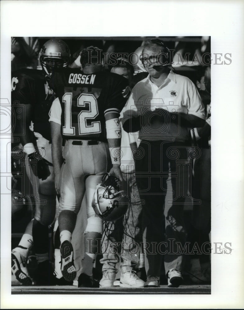 1990 Press Photo Washington State quarterback Brad Gossen and coach Mike Price- Historic Images