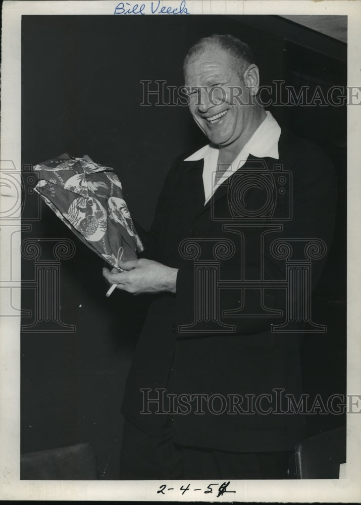 1954 Press Photo Bill Veeck.baseball owner/promoter,known as &quot;Sports Shirt Bill&quot;- Historic Images