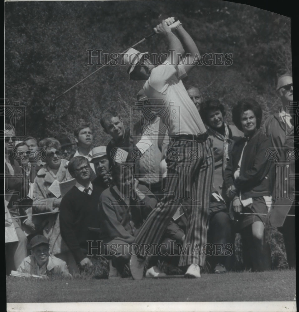 1971 Press Photo Spokane pro golfer, Pat Welch, in action - sps14194 - Historic Images