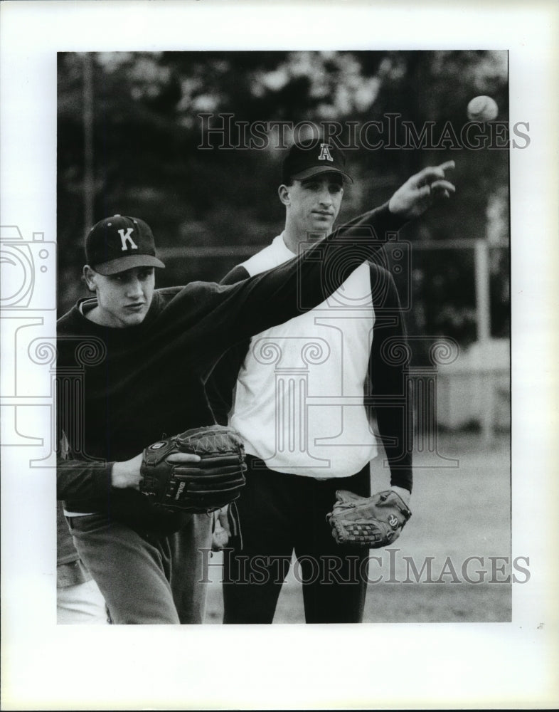 1993 Press Photo Ferris Baseball Pitchers Matt Sasche and Jerrod Miller-Historic Images