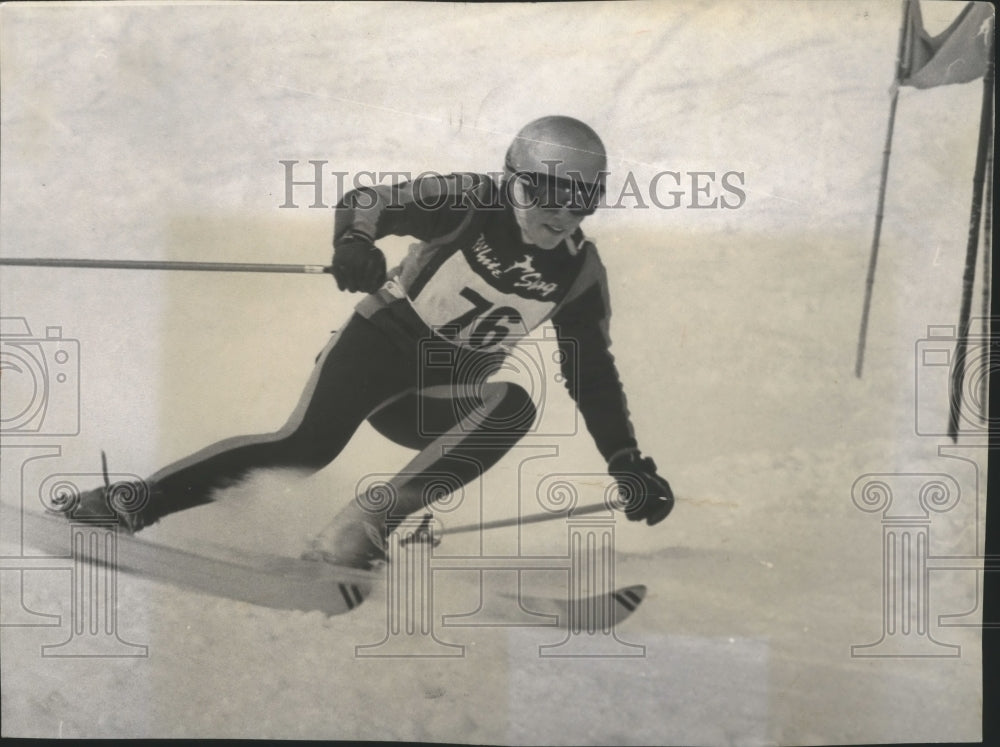 Press Photo Seattle Ski club member Tom Okerlund in competition - sps15373 - Historic Images