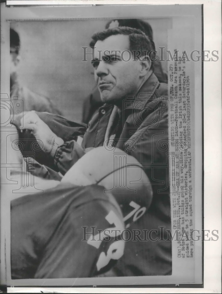 1964 Press Photo Notre Dame football coach Ara Parseghian - sps15714- Historic Images