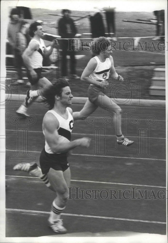 1975 Press Photo Tim Lappano, Gonzaga Prep track sprinter, wins over Tom Hewett - Historic Images