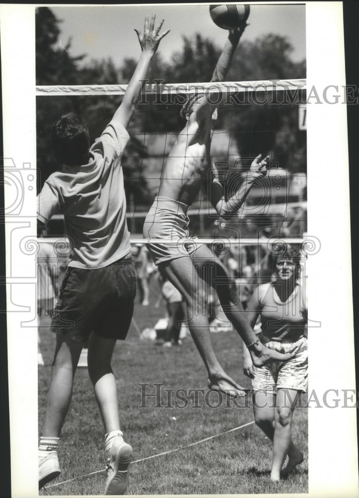 1988 Volleyball player Eric Dahl goes airborne at Gonzaga Prep - Historic Images