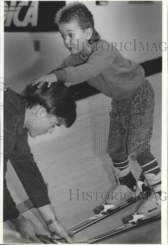 1992 Press Photo Skier Cody Craft, 5, and instructor Craig Sarber-Historic Images